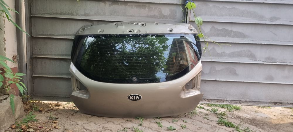 Продам багажник с лобовым kia ceed киа сид