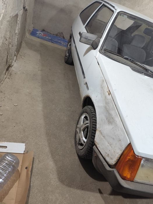 Продам Таврию продам