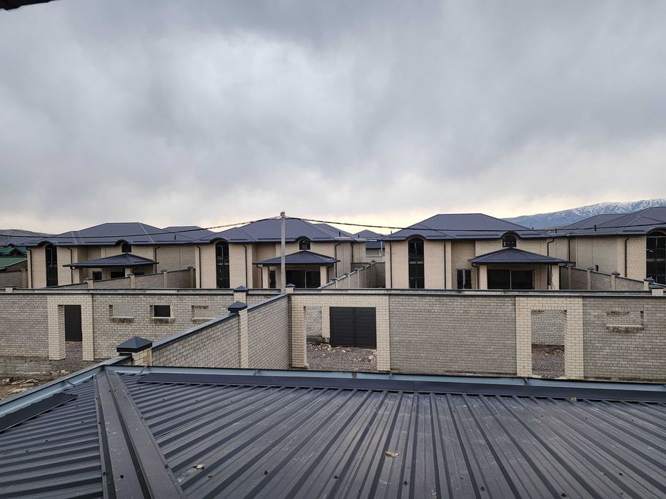 Дача в современном коттеджном городке за Газалкентом, 6 соток
6 соток