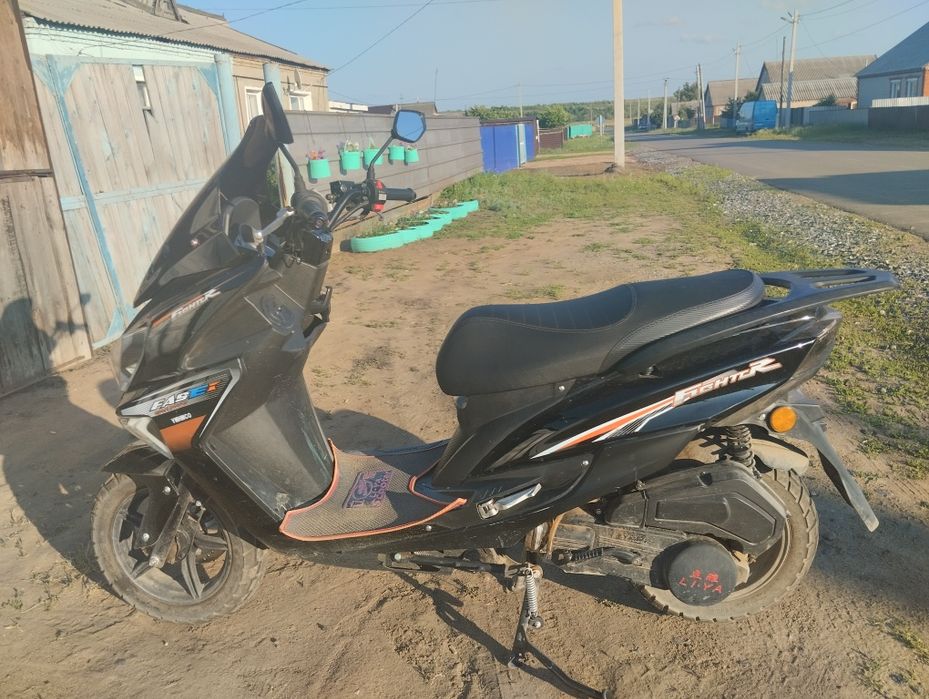 Продам скутер 150кубов