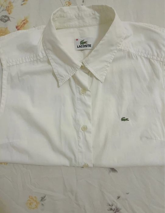 Cămașă Lacoste.. În stare bună... Purtată cu drag la vremea ei