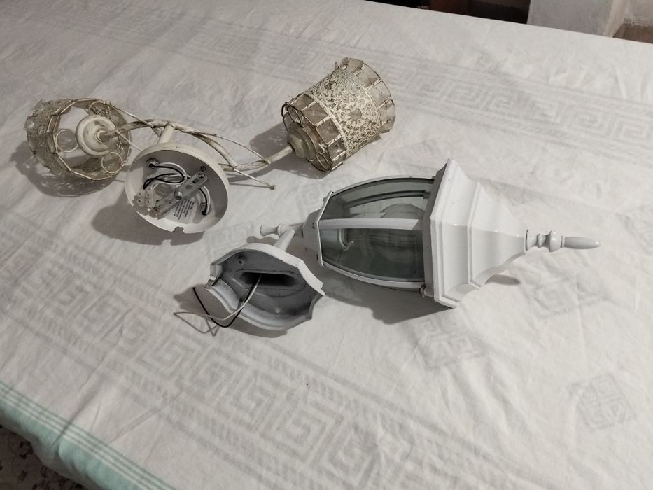 Продам  люстру и бра  фонарь