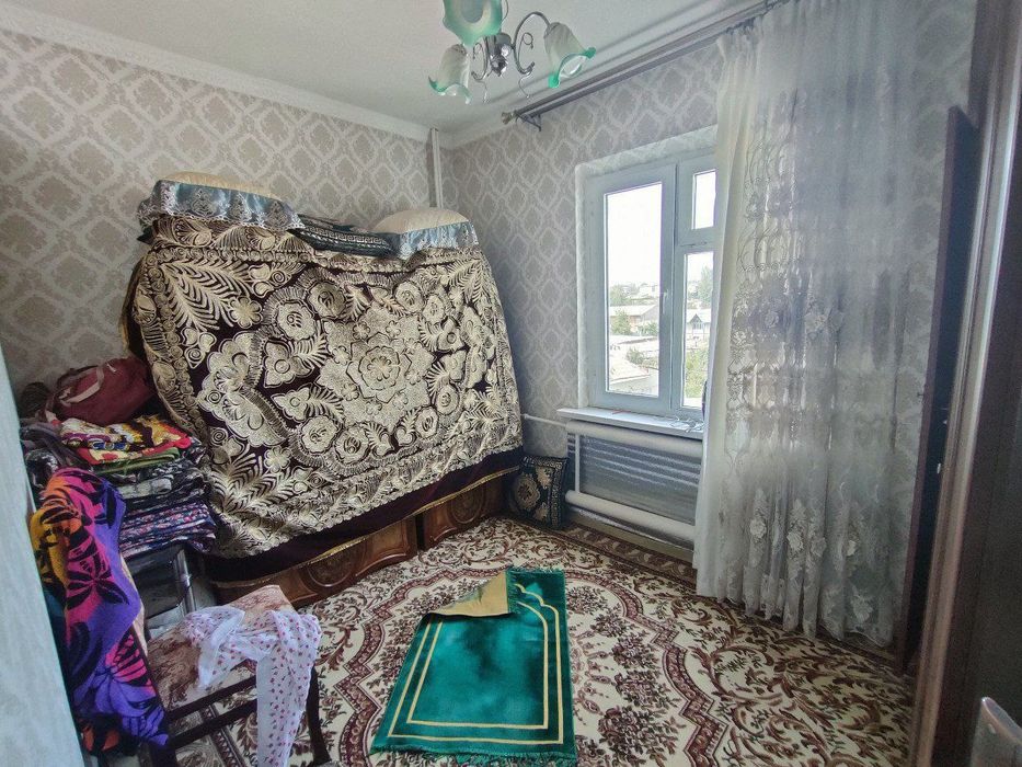 Qorasu 6 kvartira sotilad