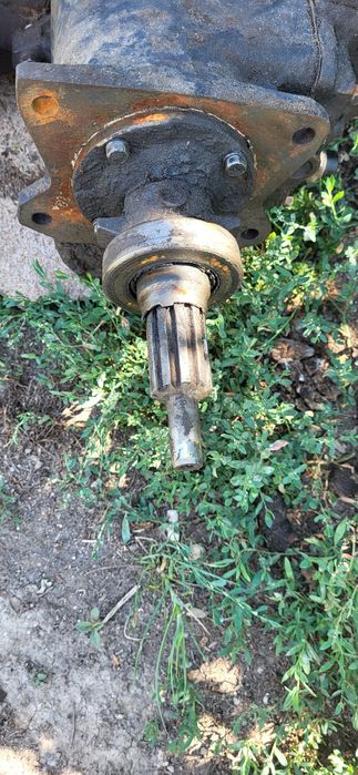 Продам коробку с раздаткой.