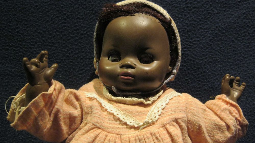 Papusa foarte veche,HORSMAN DOLLS,1969,negresa,cu marcaj si serie.
