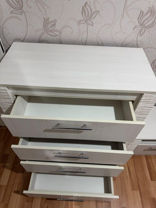 Спальный гарнитур