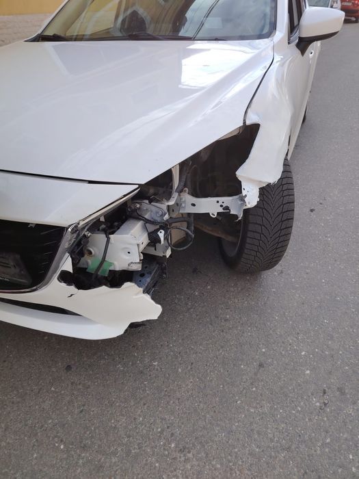 Vând Mazda 3 preț 6000 euro
