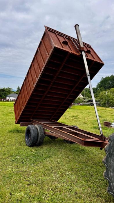 Remorcă basculabila
