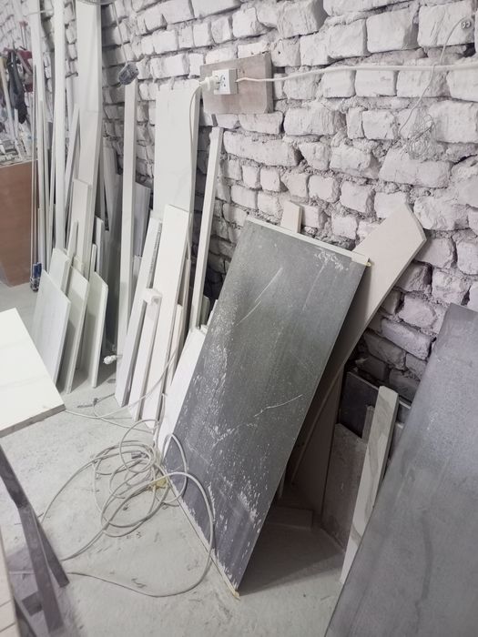 Срочно продаётся акриловые отходы