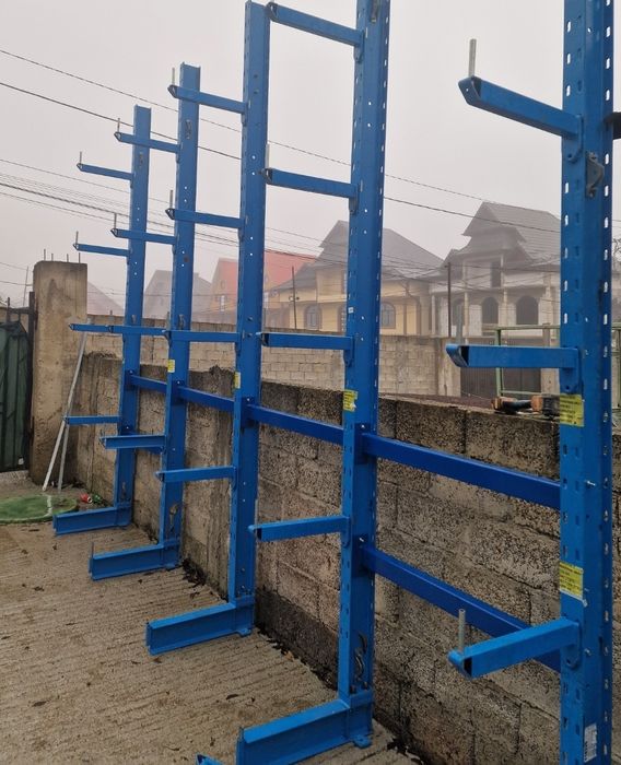 Rafturi metalice depozitare cantilever