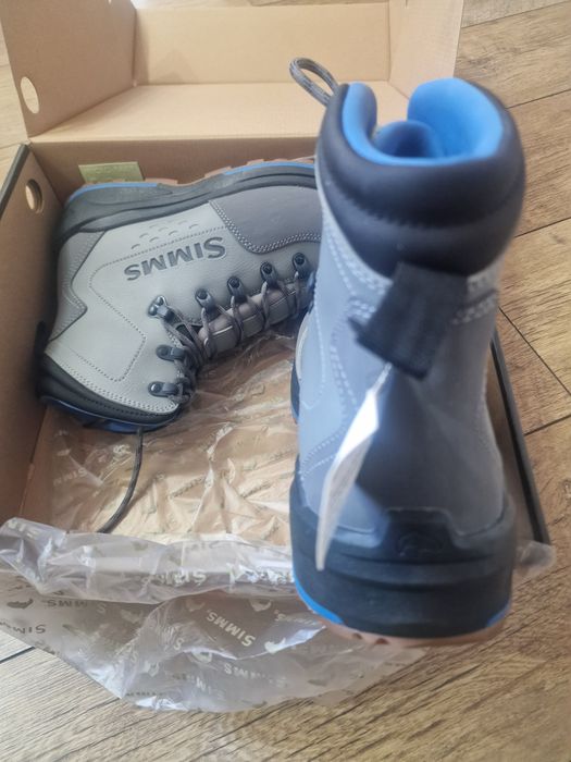 Simms ботинки для рыбалки