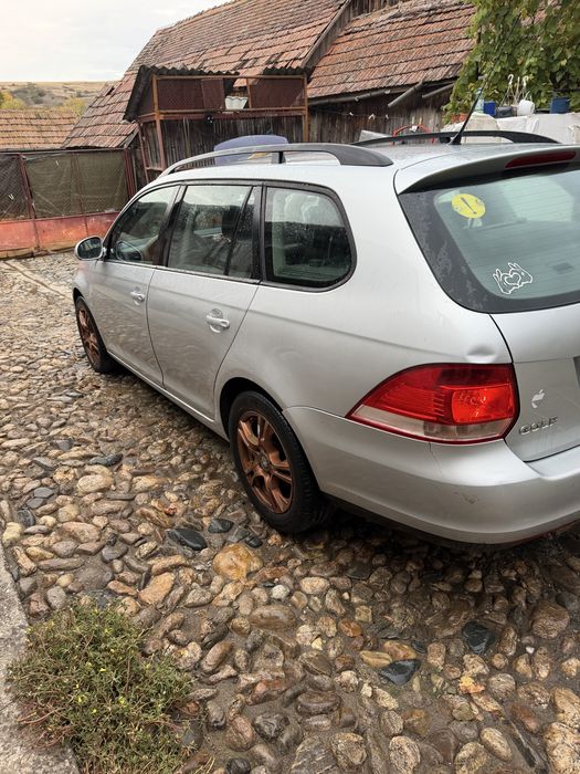 Volkswagen Golf 2010 diesel, 2.156 € — imagine 3