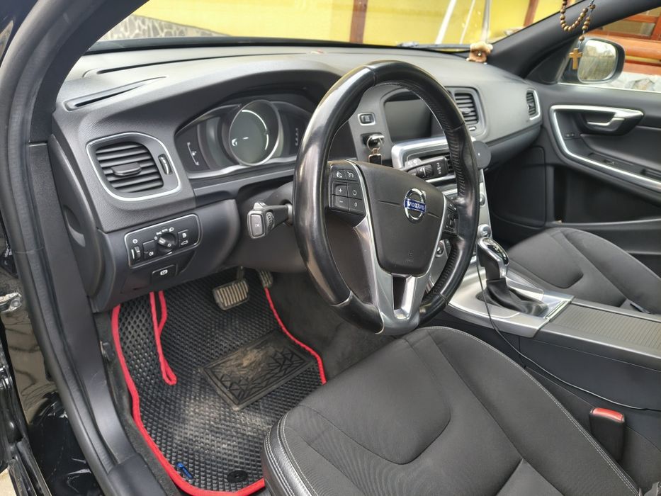 Volvo V60 mașină personală