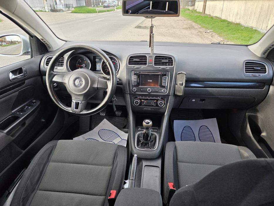 VOLKSWAGEN Golf VI Variant 2010 , 1,6 tdi  105 cp