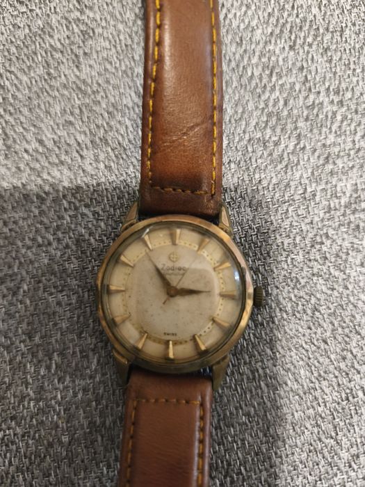 Vînd ceas Zodiac Glorious Vintage , gold plated, mecanic,