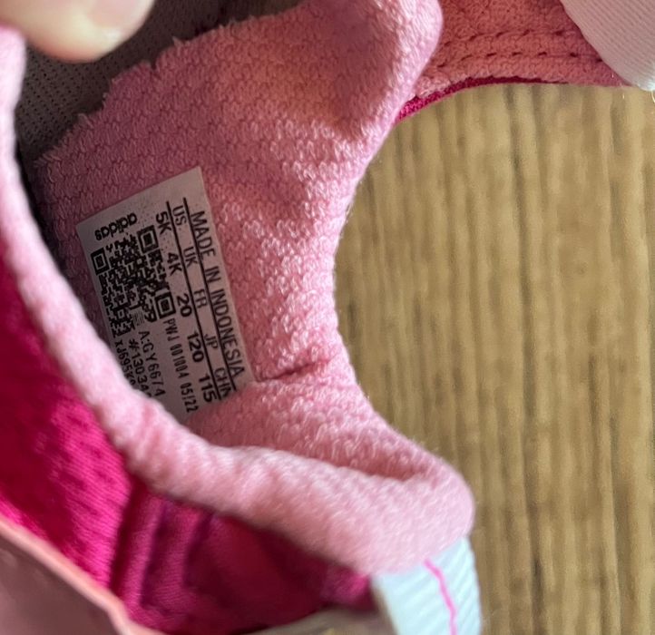 Маратонки Adidas - 20 номер