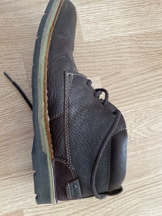 Оригинальные кожаные ботинки Clarks