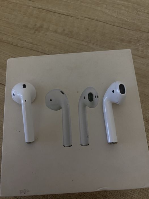 Airpods 1   В хорошем состаяний
