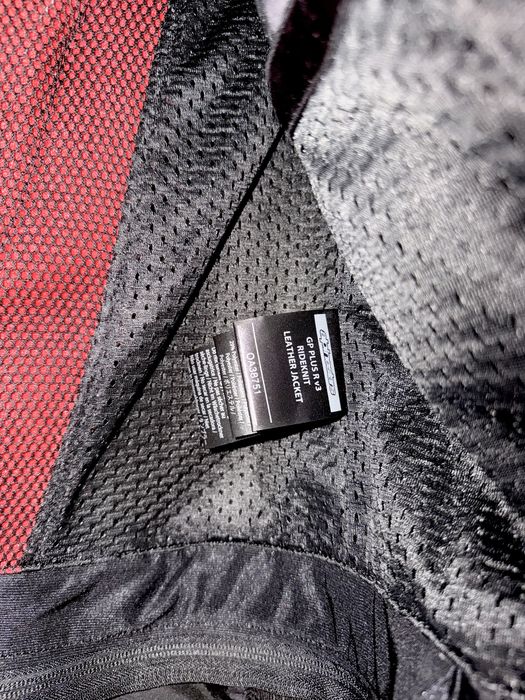 Vând geacă Alpinestars Gp Plus R V3 LeatherBlack