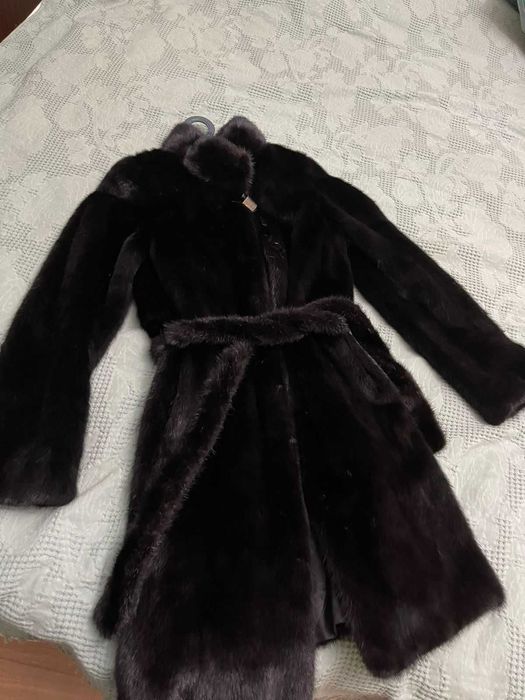 Продам норковую шубу