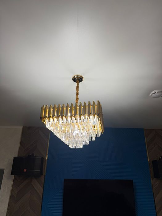 Люстра сатылады. Золото.