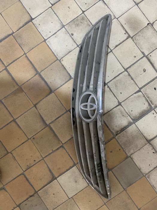 Фара и решетка камри 35