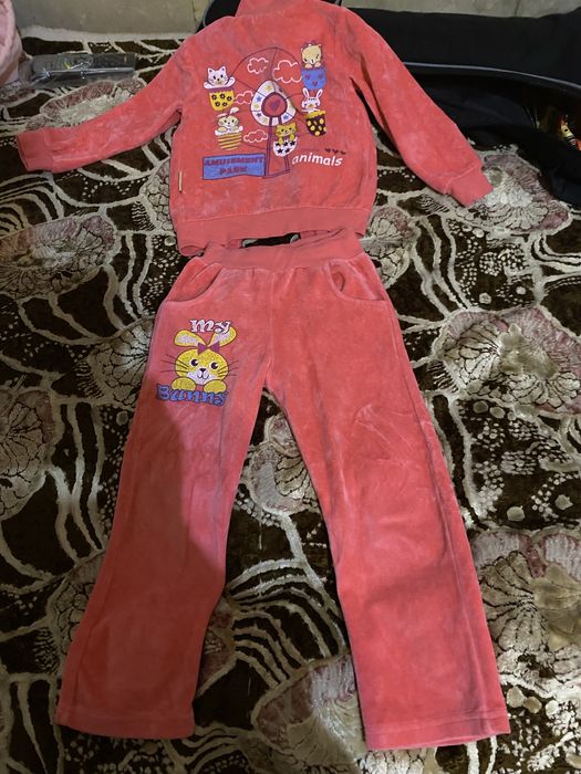 Продам детские вещи есть новые и в отличном состоянии несколтко раз од