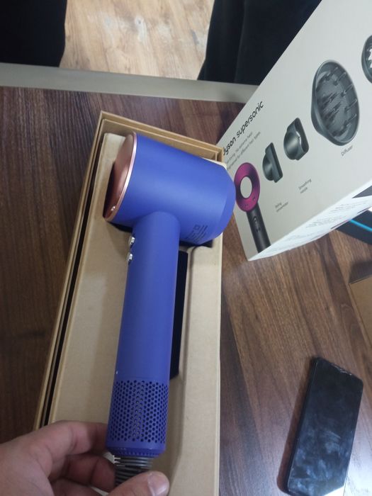 Dyson Supersonic.