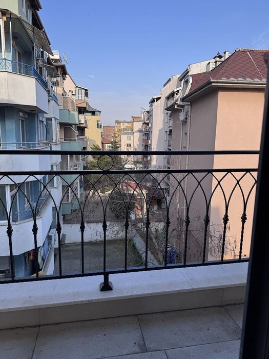 Продава се Двустаен апартамент в Пловдив, Кършияка - 70 кв.м за 1267 €/кв.м - Снимка #11