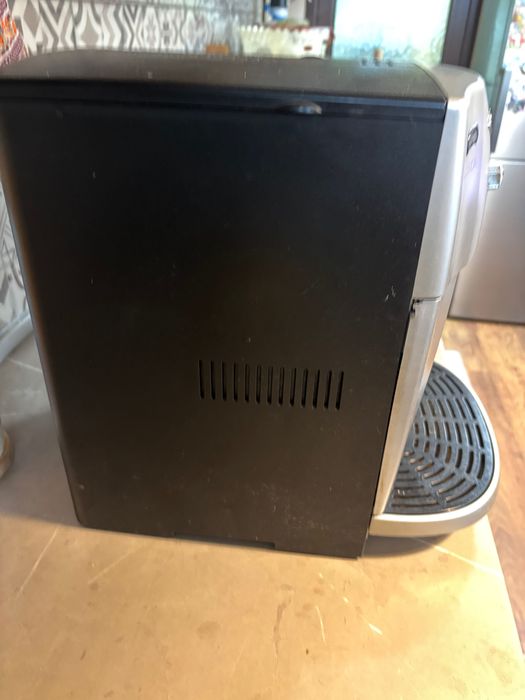 Робот DeLonghi Magnifica