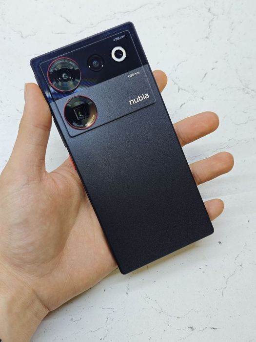 ZTE Nubia Z50 Ultra Sotlad