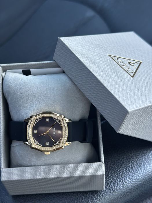 Дамски часовник  Guess