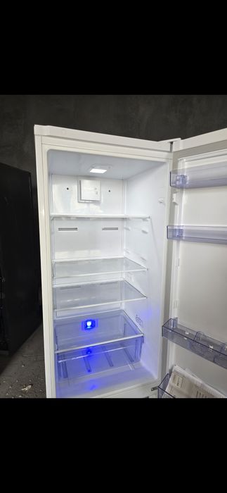 ВЕКО холодильник продам