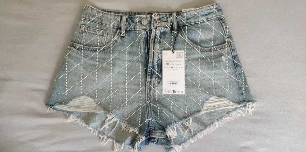 Zara Pantaloni Scurți Denim cu Cristale, Mărimea 38, Noi cu Etichetă - PRET REDUS DE LA 40 euro