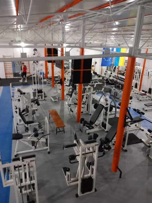 Vand aparate fitness pentru o sala completa