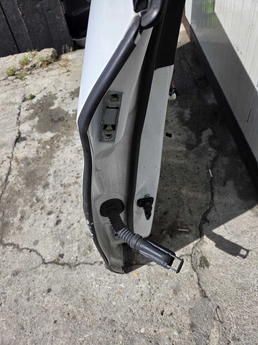 Usa fata stanga dreapta BMW X5 F15 culoare alpinweiss 300 alpin weiss 300