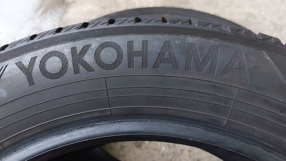 Зимни гуми 205/55/16 Yokohama BluEarth Winter 2 броя