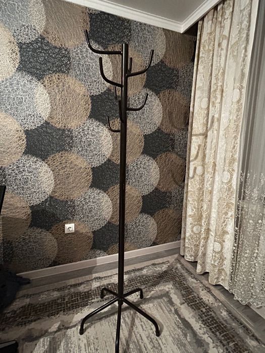 Продается Вешалка