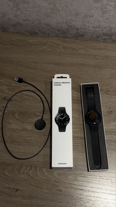 Samsung Galaxy Watch4 Classic