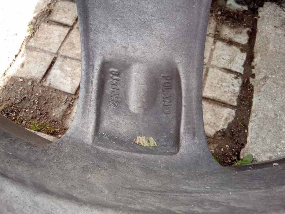 Комплект лети джанти 18ки Оригинални за Мерцедес със Зимни Гуми