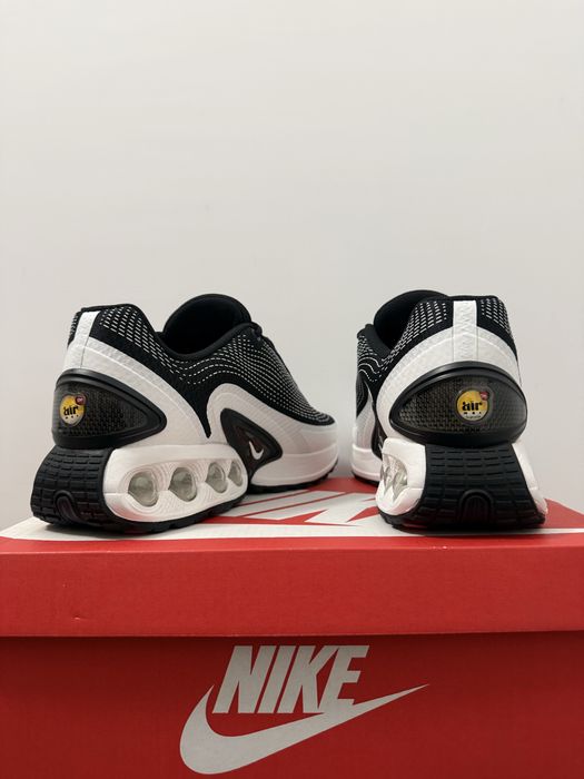 Nike Air Max DN Black/White - 43