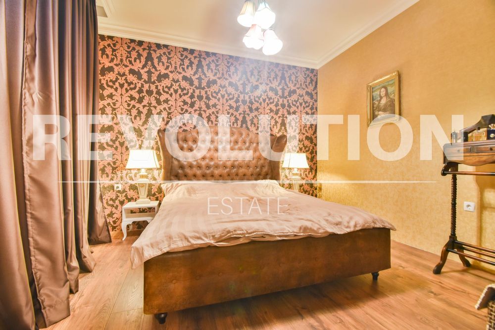 Дава се под наем Тристаен апартамент в София, Център - 80 кв.м за 1250 € - Снимка #4