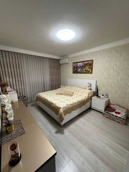 3к 74м², 2/4, Мирабад, ЦУМ, метро Космонавтов, кирпич`