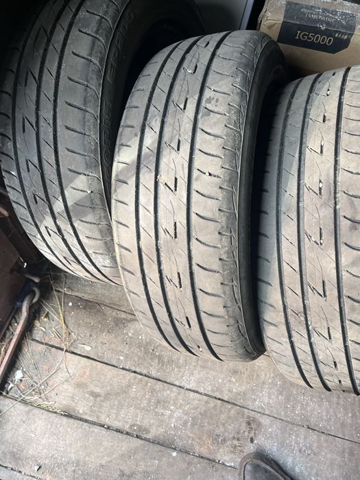 Шины Бриджстоун б/у