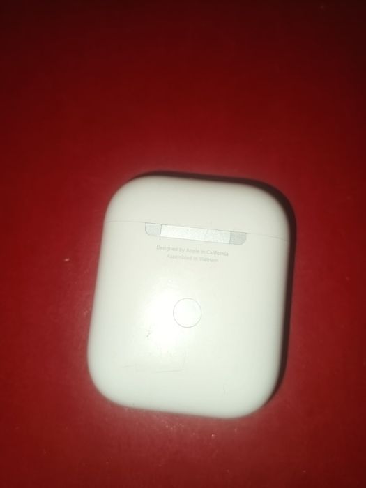 Продам наушники AirPods СРОЧНО