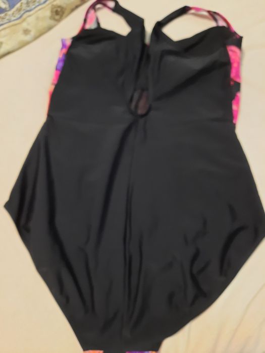 Vand corsete si costum de baie (46D) preț costum 60lei