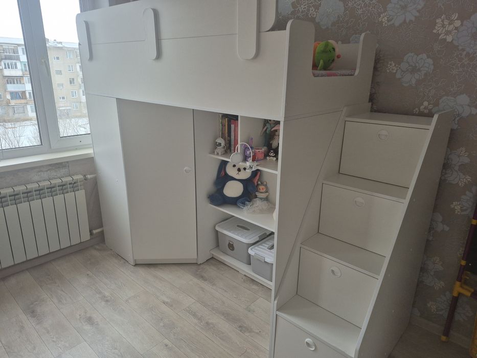 Продам кровать чердак