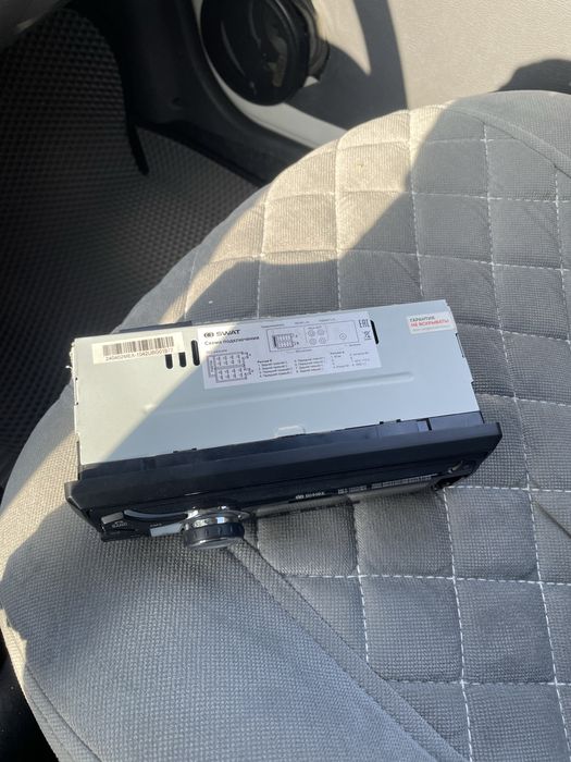 Продам магнитолу с Bluetooth