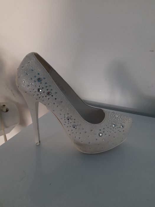 Продам туфли женские разные