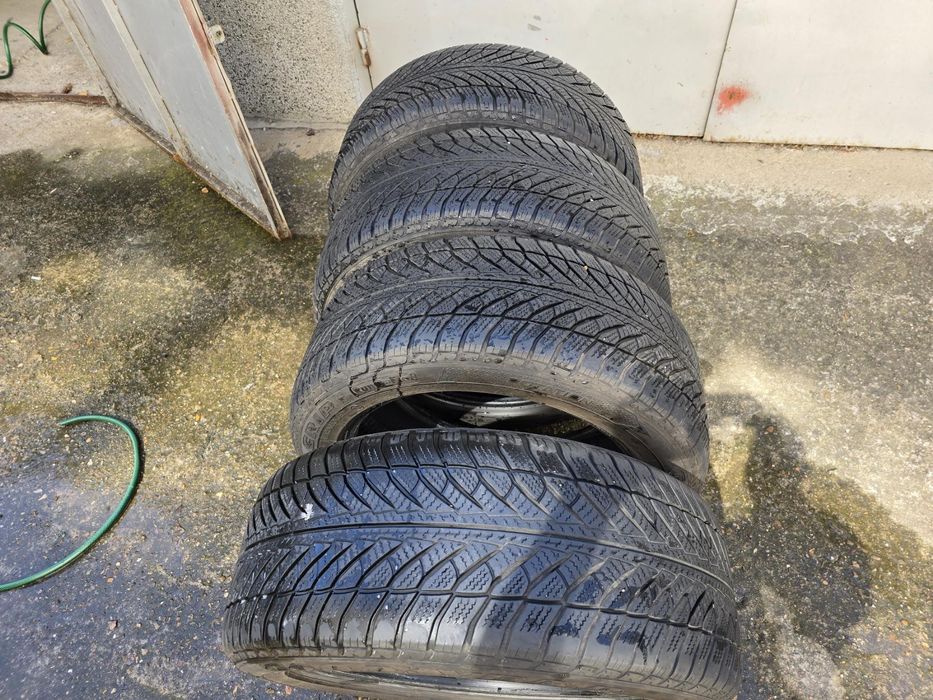 Goodyear 255/50/19